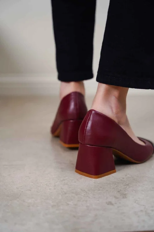 contrast-block-heel-knlwws0026-maroon