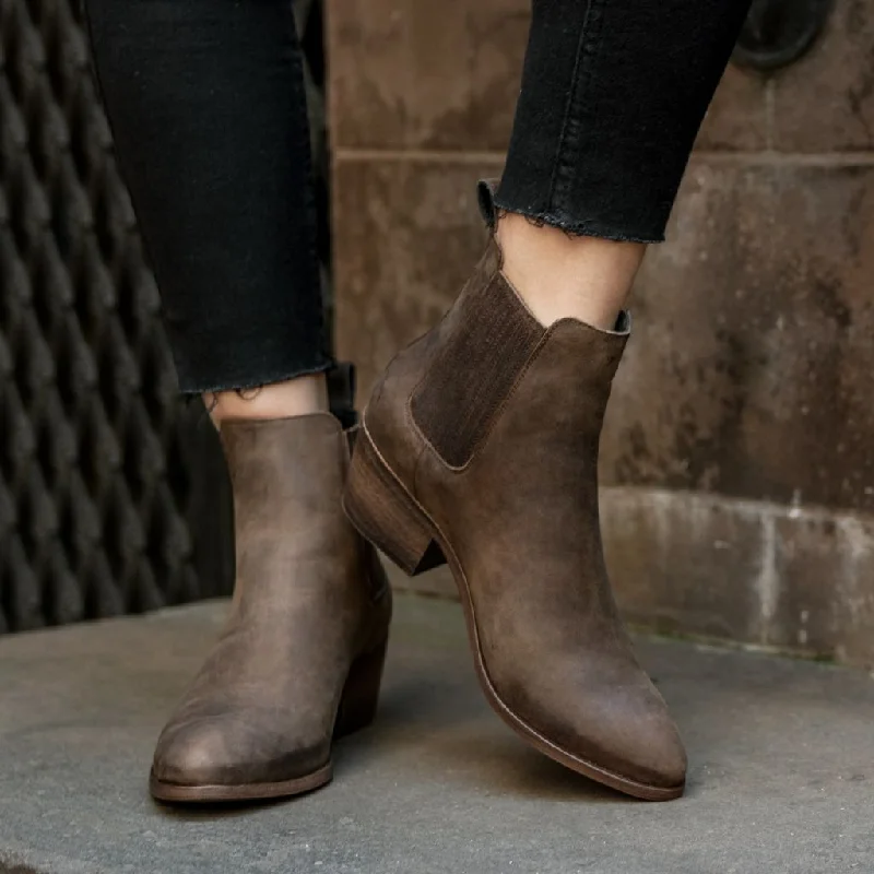 womens-dreamer-bootie-tobacco-leather